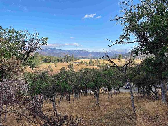 3.6 Acres of Residential Land with Home for Sale in Yreka, California