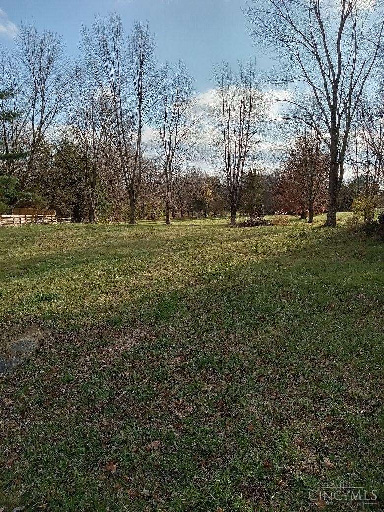 1.1 Acres of Improved Residential Land for Sale in Milford, Ohio
