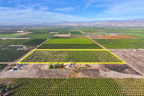 20 Acres of Agricultural Land for Sale in Cutler, California