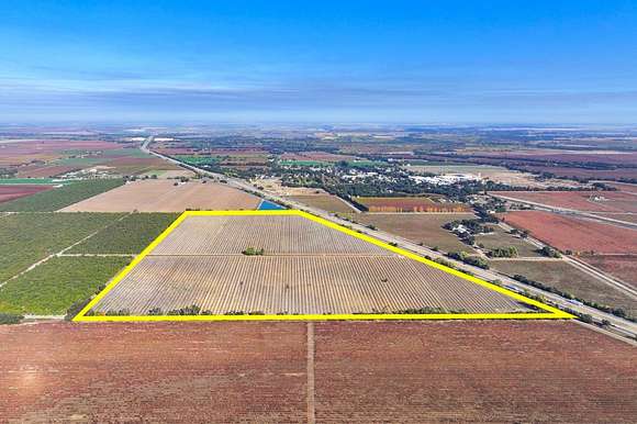 118 Acres of Agricultural Land for Sale in Eagle Tree, California