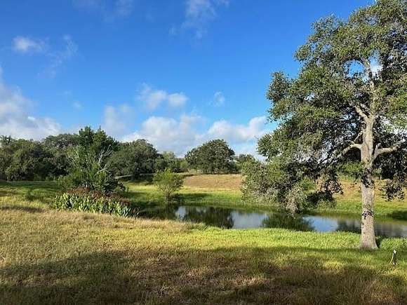 Residential Land with Home for Sale in Goliad, Texas