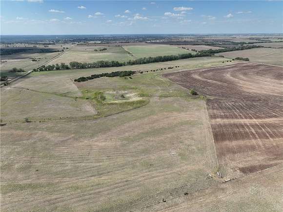 521 Acres of Agricultural Land for Sale in Oglesby, Texas