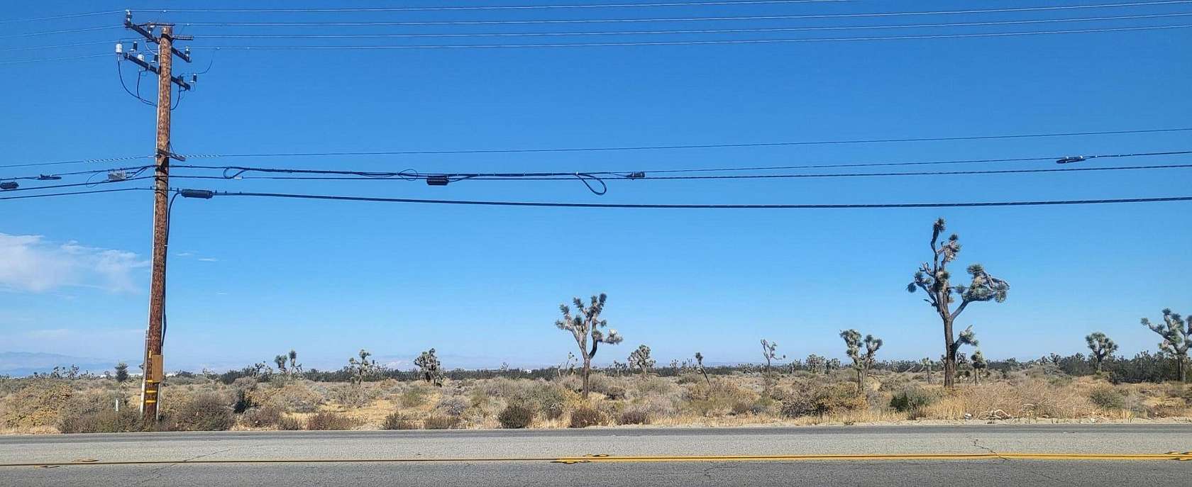 1.5 Acres of Commercial Land for Sale in Palmdale, California