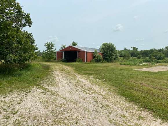 40.1 Acres of Land for Sale in Hillsdale, Illinois
