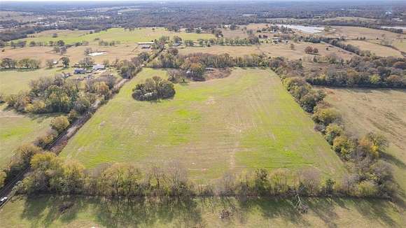 21.37 Acres of Recreational Land for Sale in Pickton, Texas