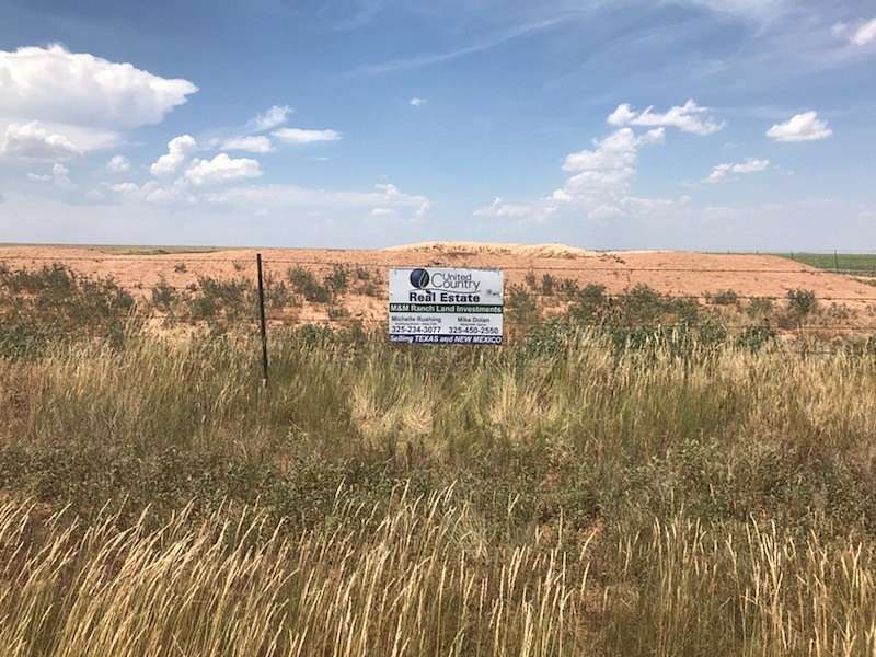 320 Acres of Recreational Land & Farm for Sale in Hereford, Texas