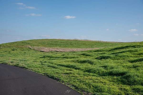 20 Acres of Land for Sale in Clovis, California