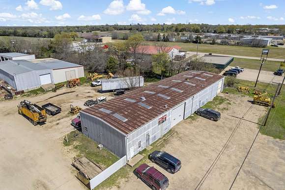 4.4 Acres of Commercial Land for Sale in Paris, Texas