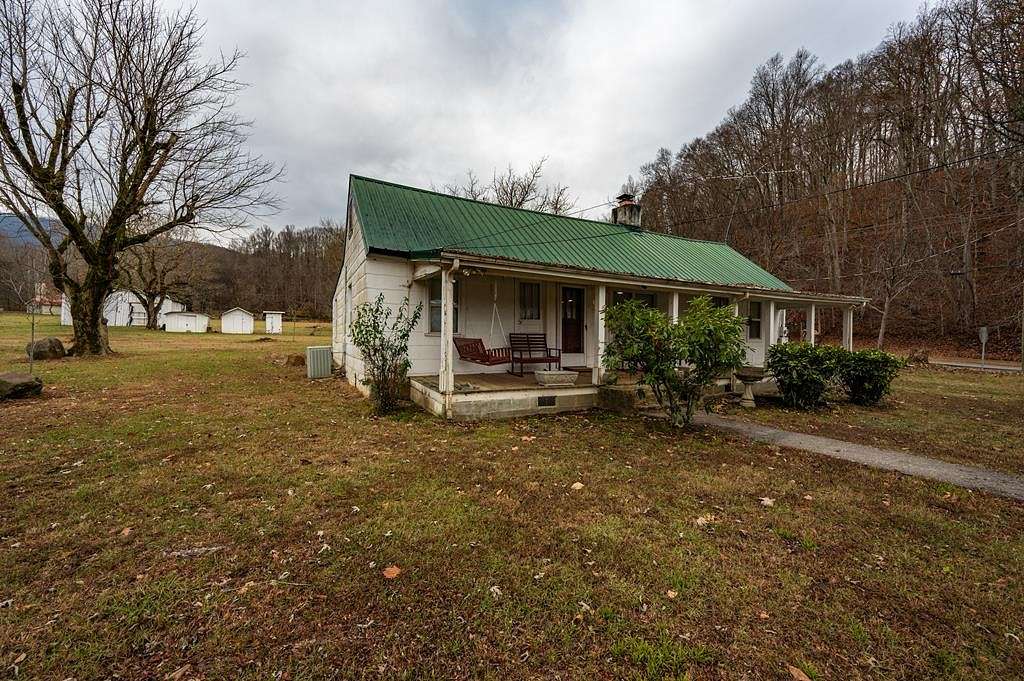 11.6 Acres of Land with Home for Sale in Seymour, Tennessee