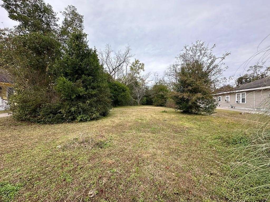 0.5 Acres of Land for Sale in Brundidge, Alabama