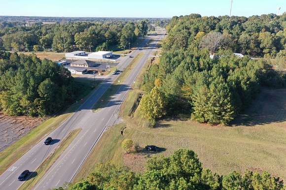 17 Acres of Commercial Land for Sale in Decatur, Alabama