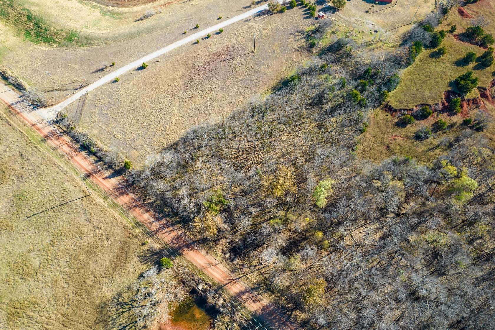 2.7 Acres of Land for Sale in Cashion, Oklahoma