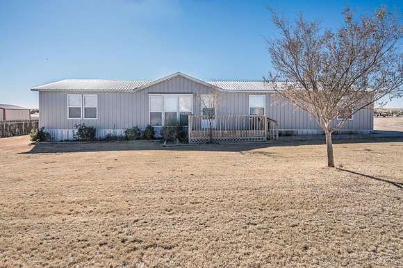 2.8 Acres of Residential Land with Home for Sale in Amarillo, Texas