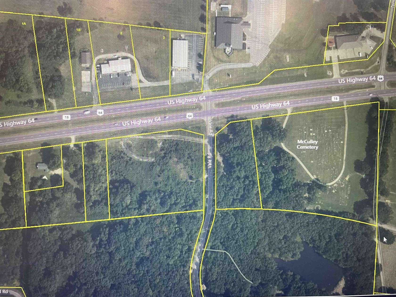 5 Acres of Commercial Land for Sale in Oakland, Tennessee