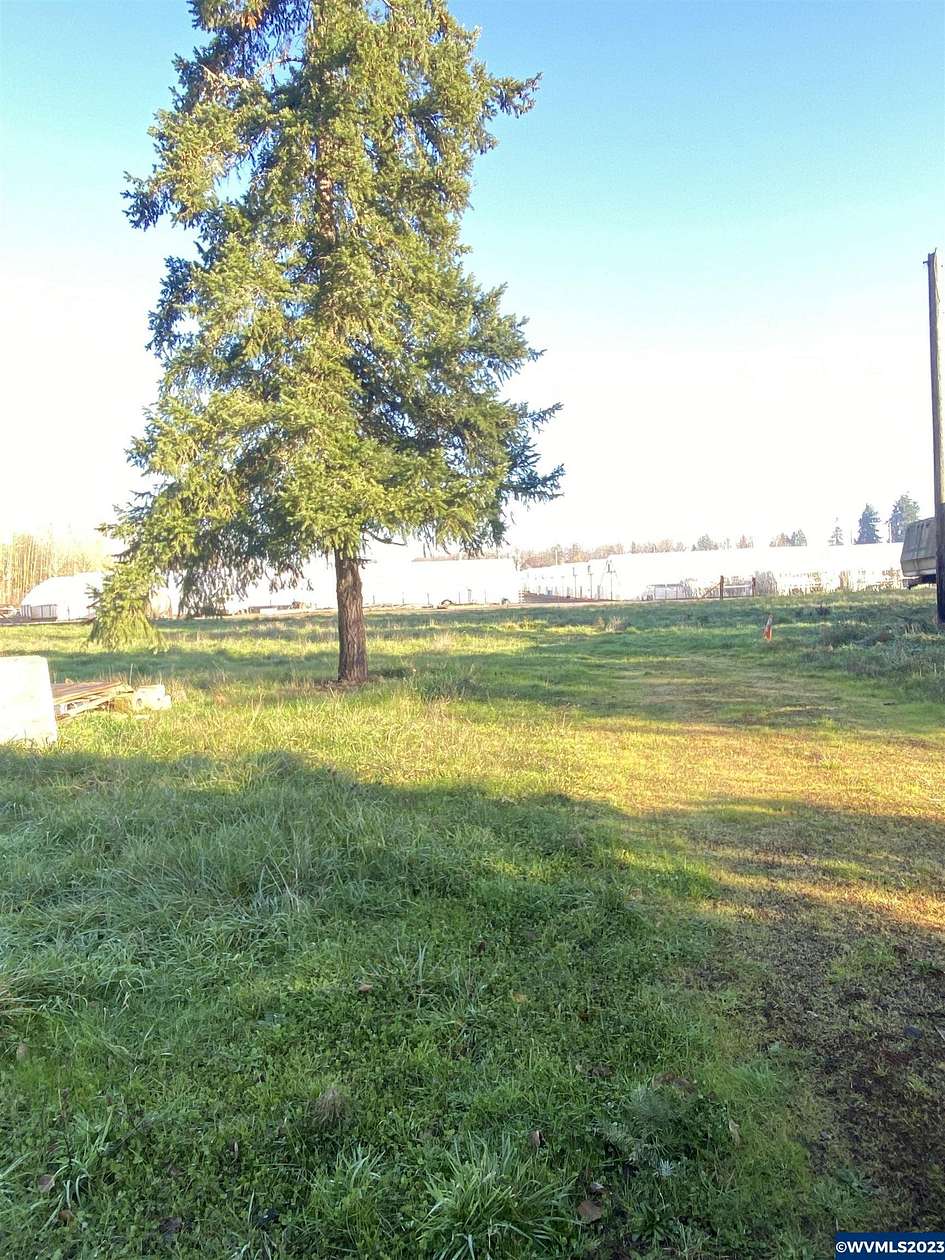 1.8 Acres of Land for Sale in Jefferson, Oregon
