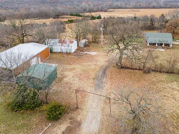 11.3 Acres of Land with Home for Sale in Skiatook, Oklahoma