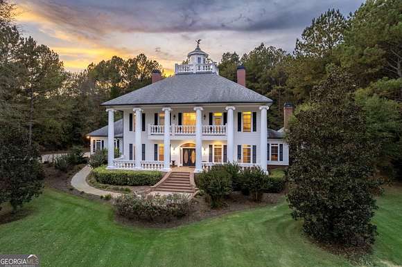 273 Acres of Land with Home for Sale in Sparta, Georgia