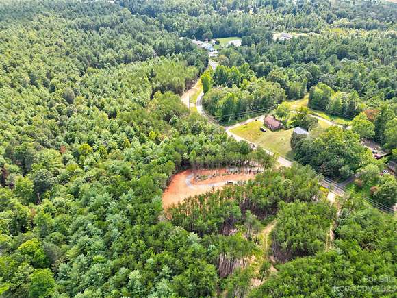 10 Acres of Residential Land for Sale in Morganton, North Carolina