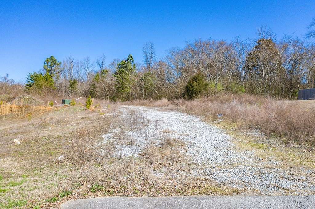 14 Acres of Land for Sale in Rossville, Georgia