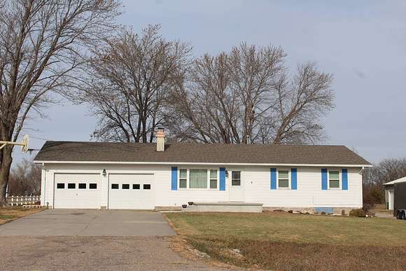 4.8 Acres of Residential Land with Home for Sale in Concordia, Kansas