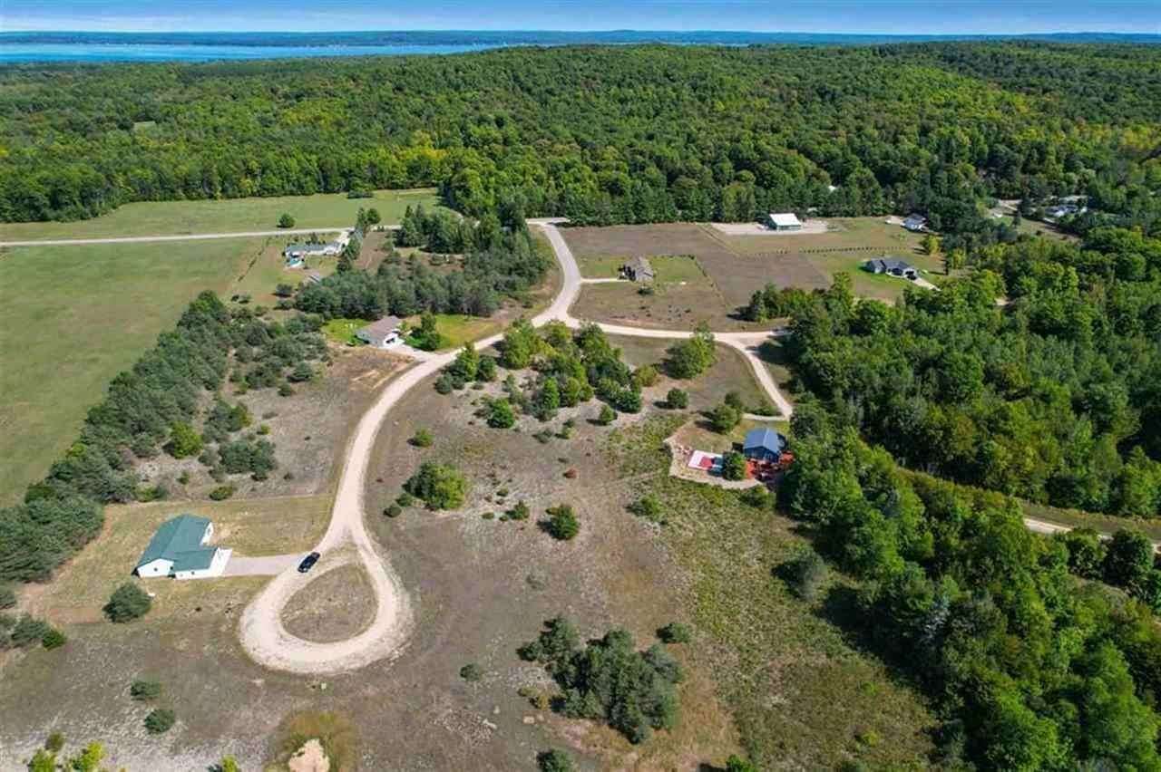 1 Acre of Residential Land for Sale in Alanson, Michigan