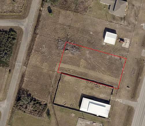 0.46 Acres of Mixed-Use Land for Sale in Rockport, Texas