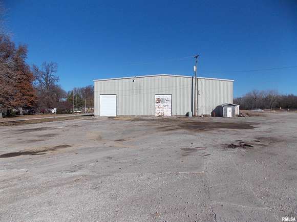 3.7 Acres of Improved Commercial Land for Sale in Sandoval, Illinois