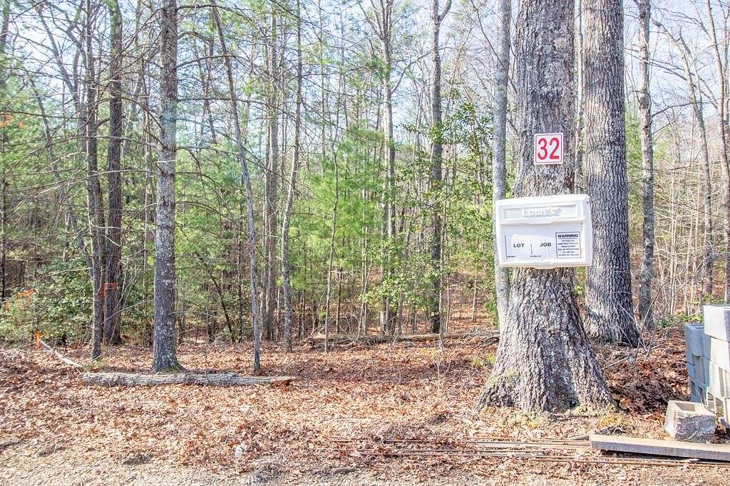 0.92 Acres of Residential Land for Sale in Murphy, North Carolina