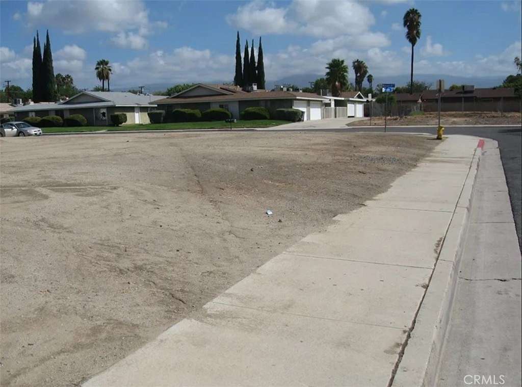 0.58 Acres of Residential Land for Sale in Hemet, California