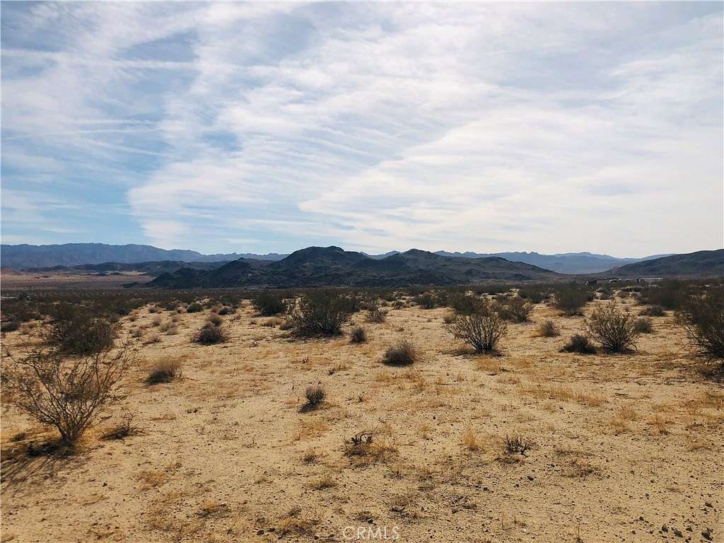 2.5 Acres of Land for Sale in Joshua Tree, California