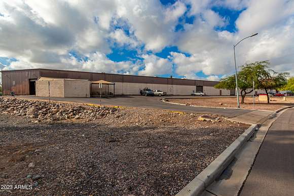 3.5 Acres of Improved Commercial Land for Sale in Phoenix, Arizona