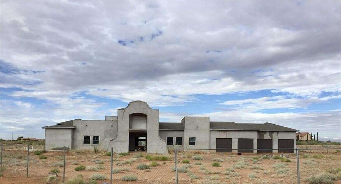 5.7 Acres of Land with Home for Sale in El Paso, Texas