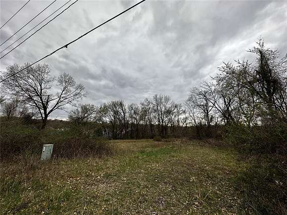 1.2 Acres of Residential Land for Sale in Cedar Rapids, Iowa