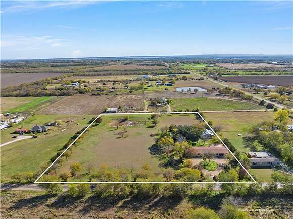 5 Acres of Residential Land with Home for Sale in Waco, Texas