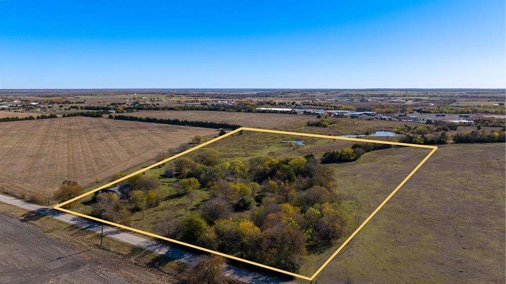 7 Acres of Land for Sale in Ferris, Texas