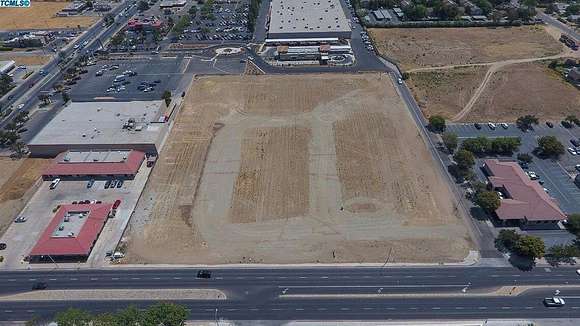5 Acres of Commercial Land for Sale in Porterville, California
