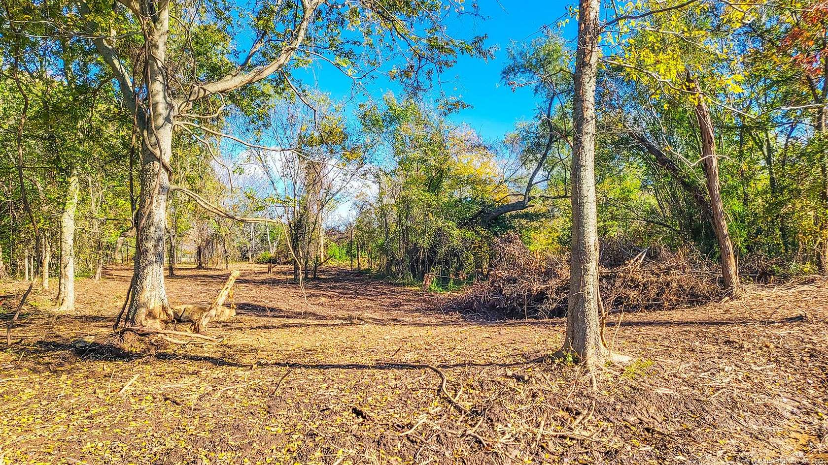 101 Acres of Improved Land for Sale in Eufaula, Oklahoma
