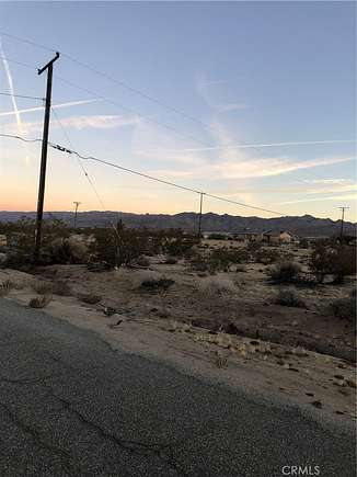1 Acre of Residential Land for Sale in Joshua Tree, California