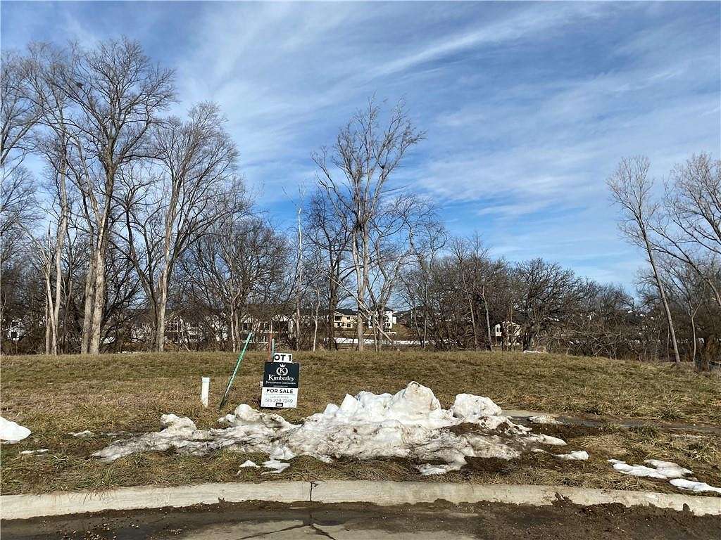 0.6 Acres of Residential Land for Sale in Waukee, Iowa