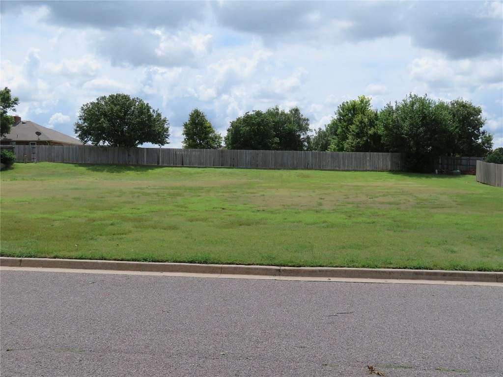 0.45 Acres of Land for Sale in Clinton, Oklahoma