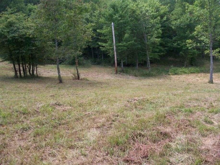 31.9 Acres of Land for Sale in Louisa, Kentucky