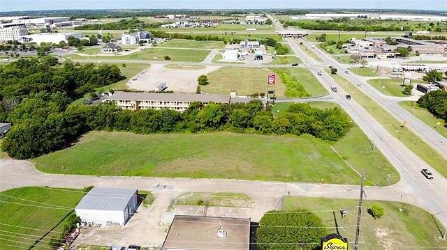 0.7 Acres of Commercial Land for Sale in Ardmore, Oklahoma