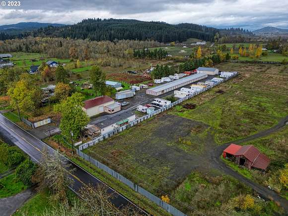 2 Acres of Improved Commercial Land for Sale in Creswell, Oregon