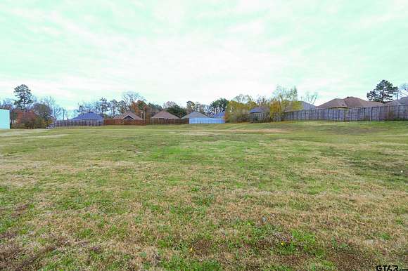 1.6 Acres of Commercial Land for Sale in Tyler, Texas