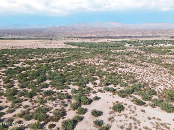 7.7 Acres of Land for Sale in Fort Thomas, Arizona