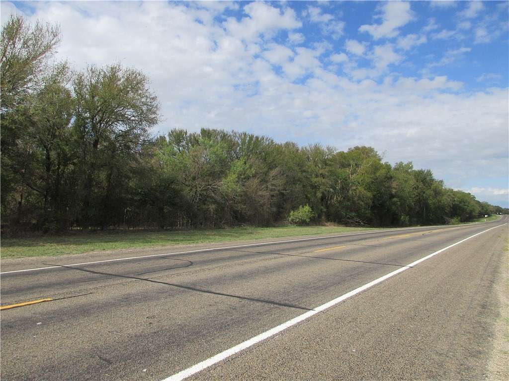 3.3 Acres of Residential Land for Sale in Marlin, Texas