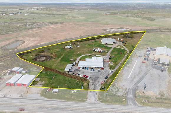 10.4 Acres of Improved Mixed-Use Land for Sale in Wichita Falls, Texas