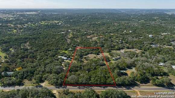 5.1 Acres of Land for Sale in Canyon Lake, Texas