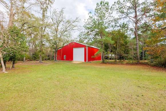 2 Acres of Residential Land with Home for Sale in Valdosta, Georgia