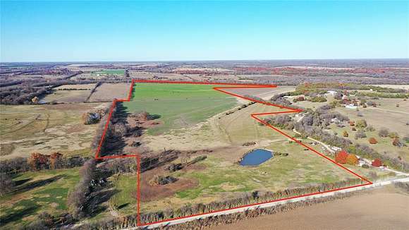 169 Acres of Recreational Land for Sale in Trenton, Texas